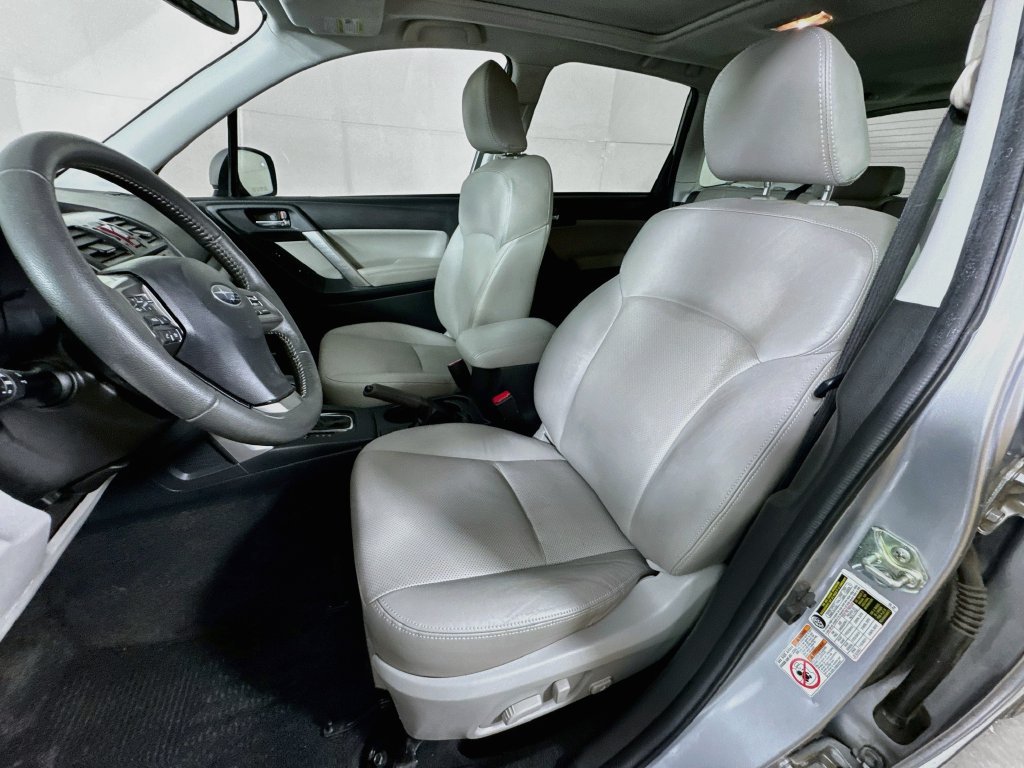 Used 2015 Subaru Forester 2.5i Touring w/ Eyesight & Navigation System AWD/4WD image 25