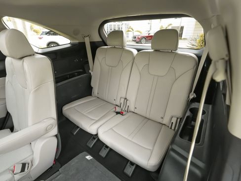 Used 2023 Kia Sorento SX Prestige image 45