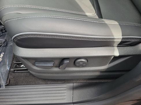 New 2026 INFINITI QX80 Luxe w/ Cargo Package image 17