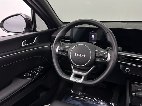 Used 2025 Kia K5 GT-Line w/ GT-Line Premium Package FWD image 31