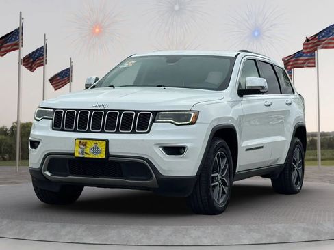 Used 2017 Jeep Grand Cherokee Limited w/ Luxury Group II image 3