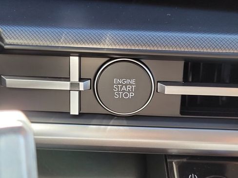 New 2026 Hyundai Santa Fe SE image 9