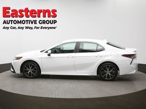 Used 2024 Toyota Camry SE FWD image 59