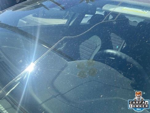 Used 2020 Ford Fusion SE FWD image 24