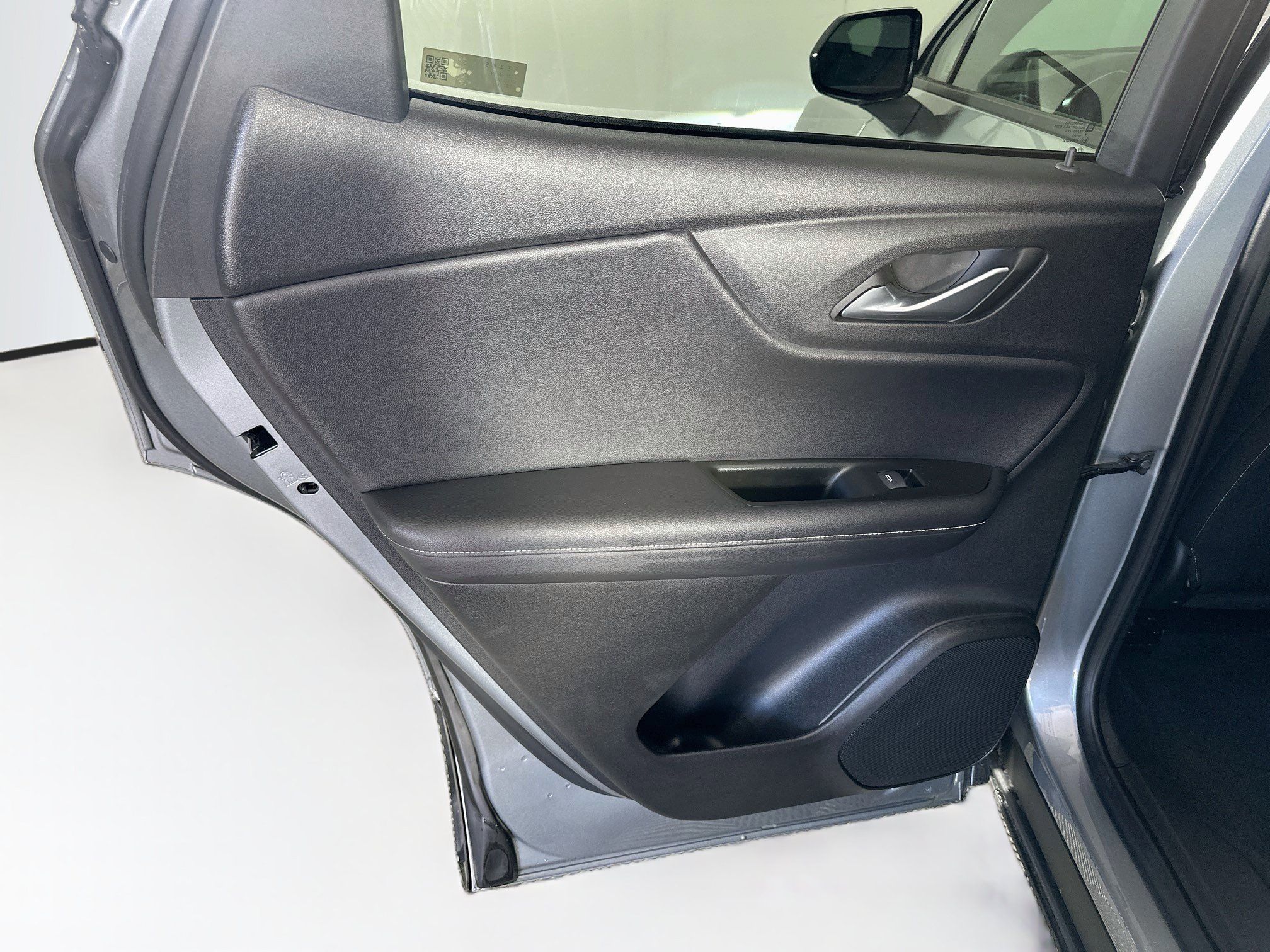 Used 2026 Chevrolet Blazer LT FWD image 27
