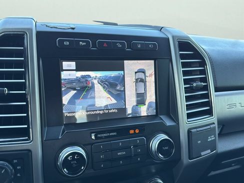Used 2021 Ford F250 Platinum w/ Tremor Off-Road Package AWD/4WD image 18