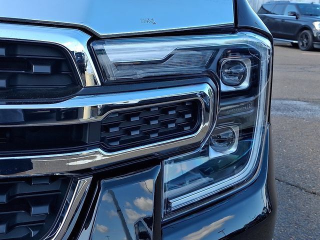 Used 2024 Ford Ranger Lariat w/ Trailer Tow Package AWD/4WD image 9