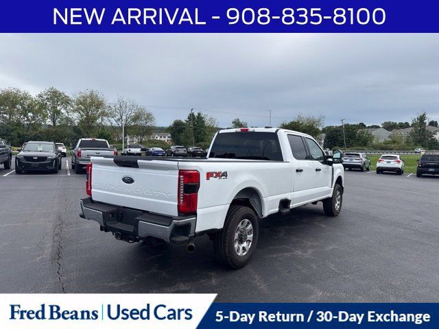 Used 2023 Ford F350 Lariat AWD/4WD image 8