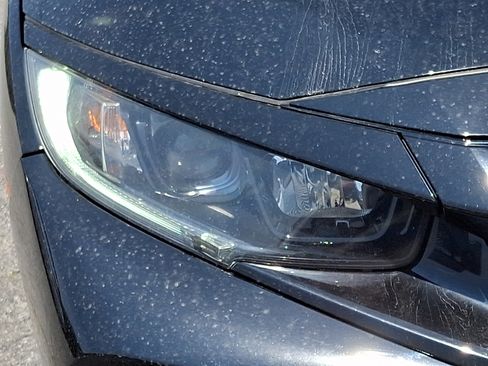 Used 2021 Honda Civic EX image 9
