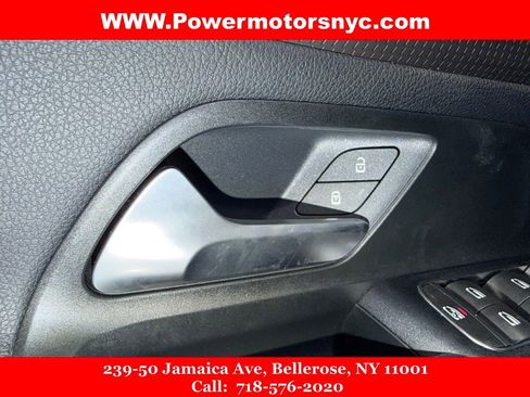 Used 2021 Mercedes-Benz GLA 250 4MATIC w/ Premium Package image 39