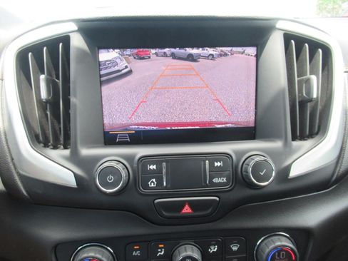 Used 2020 GMC Terrain SLT w/ Preferred Package FWD image 29