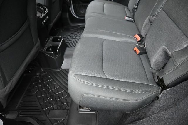 Used 2022 Jeep Wrangler Unlimited Sport AWD/4WD image 21