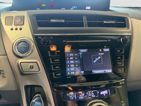 Certified 2017 Toyota Prius V Three FWD image 21