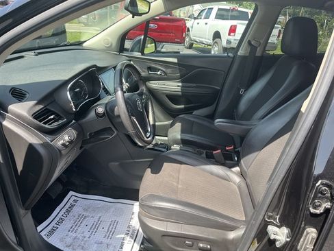 Used 2018 Buick Encore Preferred FWD image 17