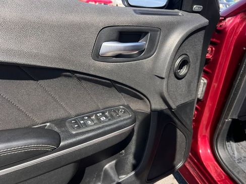 Used 2017 Dodge Charger R/T Scat Pack RWD image 11