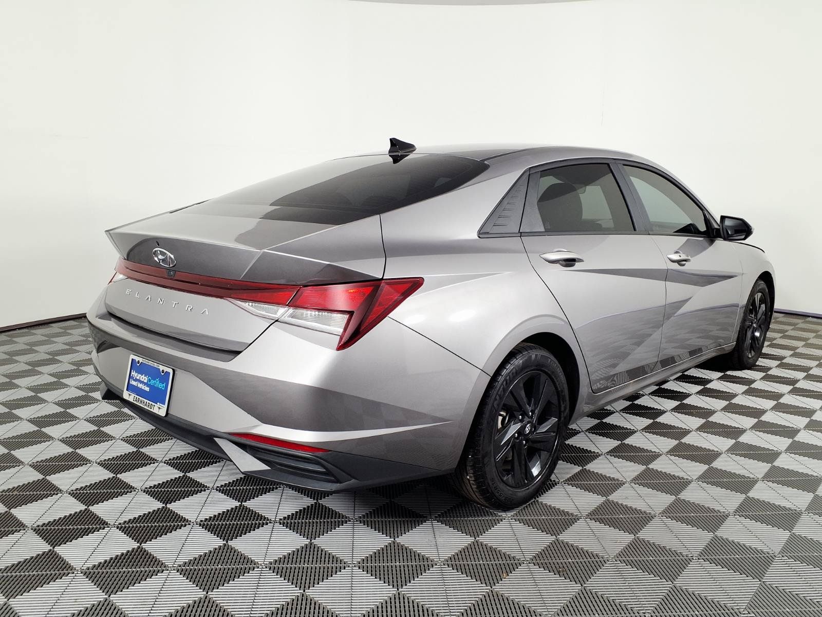 Certified 2023 Hyundai Elantra SEL FWD image 4