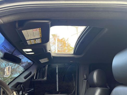 Used 2016 Ford F250 Lariat w/ Lariat Ultimate Package image 12