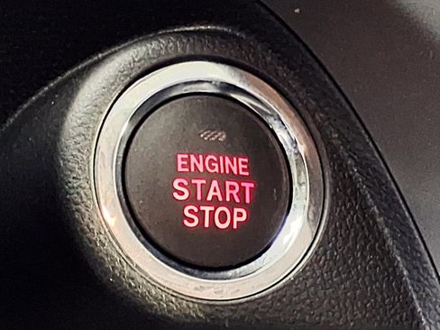 Used 2024 Subaru Crosstrek 2.0i Premium image 18