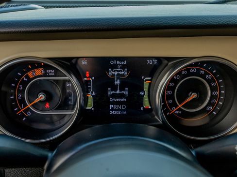 Used 2022 Jeep Wrangler Unlimited Sport w/ Sun And Sound Package AWD/4WD image 19