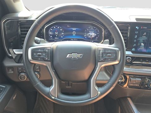 Used 2024 Chevrolet Silverado 1500 LT Trail Boss w/ Convenience Package II AWD/4WD image 9