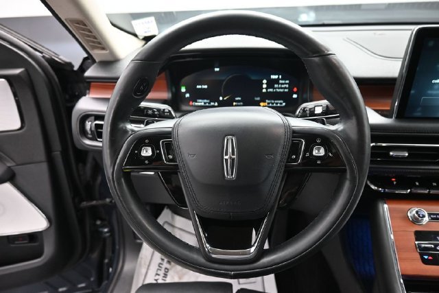 Used 2021 Lincoln Aviator Reserve w/ Equipment Group 202A AWD/4WD image 15