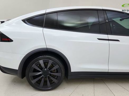 Used 2024 Tesla Model X AWD/4WD image 12