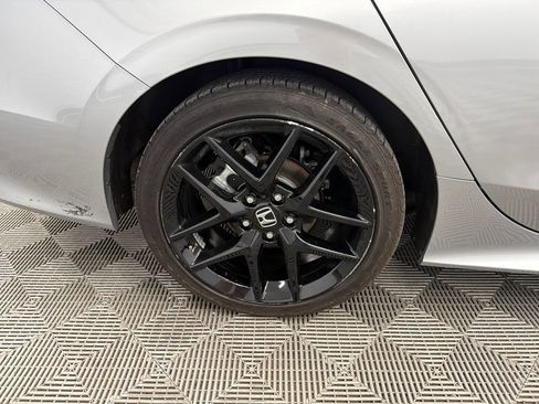 Used 2025 Honda Civic Sport image 17