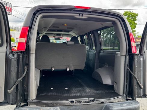 Used 2014 Chevrolet Express 2500 LS RWD image 16