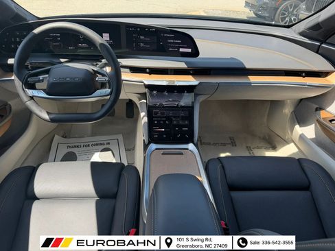 Used 2024 Lucid Air Touring AWD/4WD image 16