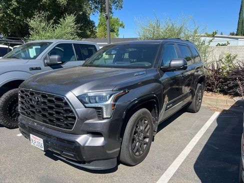 Used 2024 Toyota Sequoia Platinum AWD/4WD image 1
