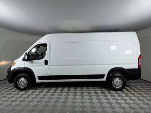 Used 2023 RAM ProMaster 2500 FWD image 10