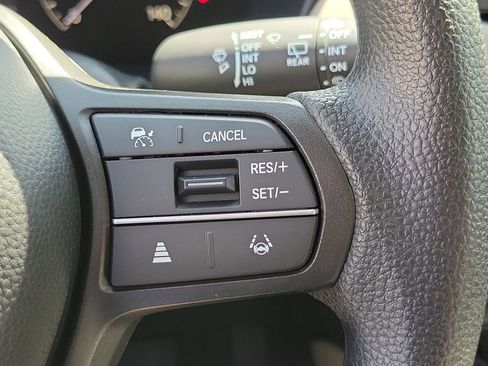 Certified 2026 Honda HR-V LX image 24