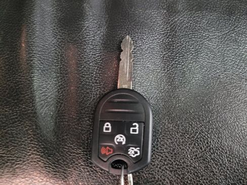 Used 2013 Ford Flex SEL FWD image 32