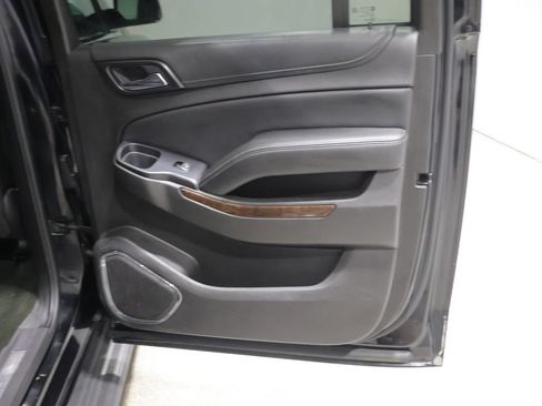 Used 2016 Chevrolet Suburban LT AWD/4WD image 21