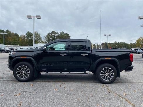 Certified 2025 GMC Canyon Denali image 7