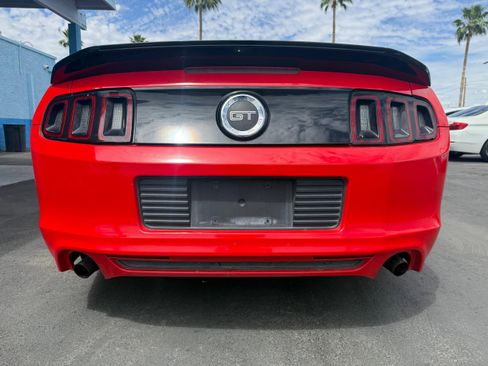 Used 2013 Ford Mustang GT Premium w/ GT Coupe Accessory Pkg 5 RWD image 4