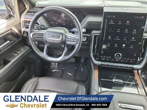 Certified 2025 GMC Yukon XL Denali AWD/4WD image 23