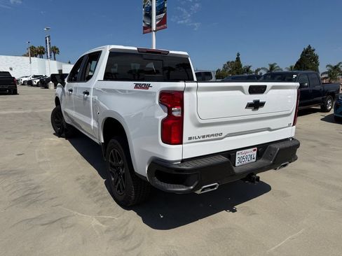 Used 2026 Chevrolet Silverado 1500 LT Trail Boss w/ LT Trail Boss Premium Package AWD/4WD image 8