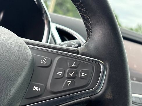 Used 2024 Chevrolet Equinox LT FWD image 10