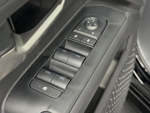 New 2025 Toyota Tacoma TRD Off-Road image 11