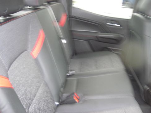 Used 2023 Chevrolet Colorado Z71 w/ Z71 Convenience Package 2 image 12