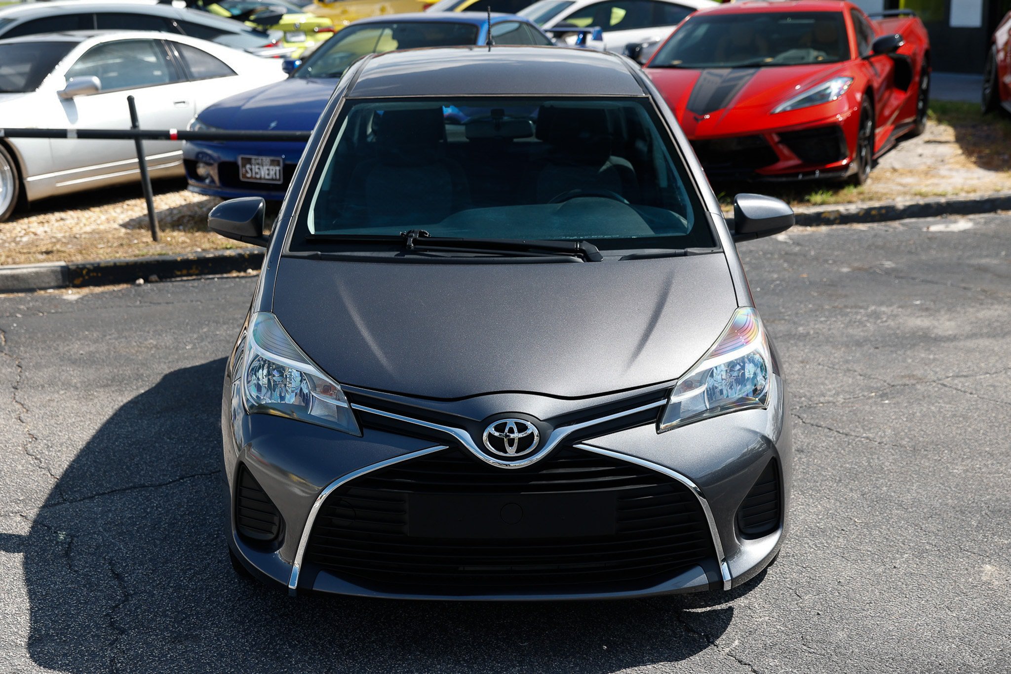 Used 2015 Toyota Yaris L FWD image 17