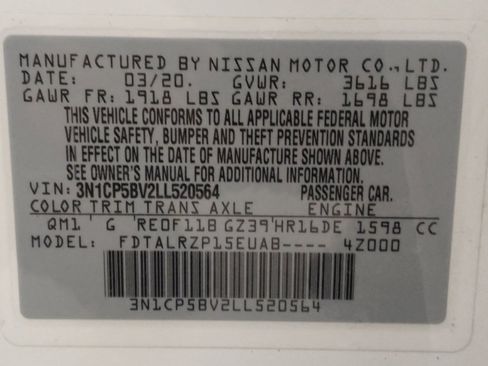 Used 2020 Nissan Kicks S image 33