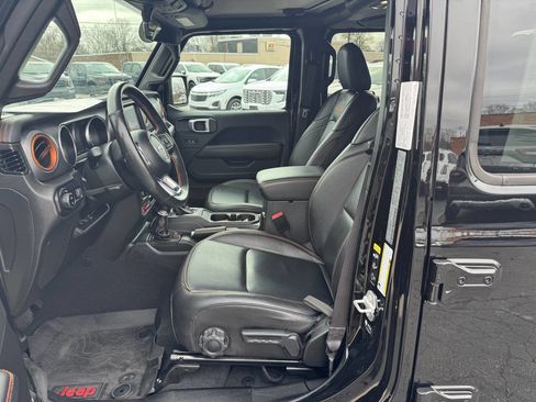 Used 2023 Jeep Gladiator Mojave w/ LED Lighting Group image 7