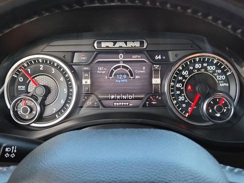 Used 2022 RAM 1500 Laramie AWD/4WD image 22