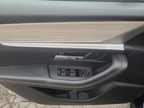 Used 2024 MAZDA CX-90 Plug-In Hybrid w/ Preferred image 23