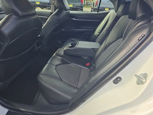 Certified 2022 Toyota Camry SE FWD image 19