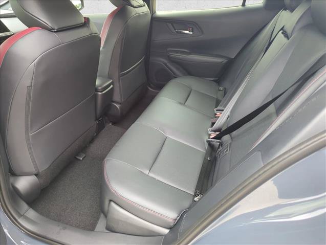 New 2026 Toyota Prius Plug-In Hybrid FWD image 10