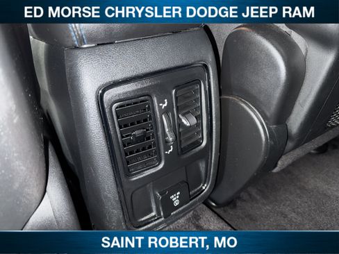 Used 2019 Jeep Grand Cherokee Laredo AWD/4WD image 19