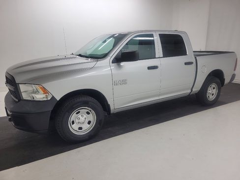 Used 2016 RAM 1500 Tradesman w/ Popular Equipment Group AWD/4WD image 2